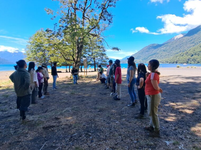 Educadores de la provincia de Llanquihue fortalecen la educación ambiental desde la experiencia en la naturaleza